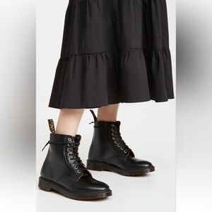 Dr. Martens 1460 Pascal 8 eye boots size 7